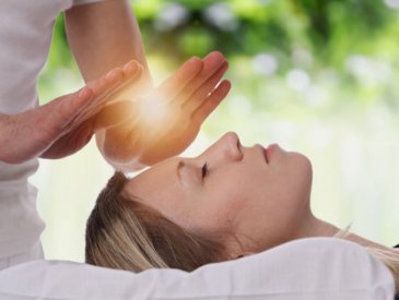 TRATAMENTO DE ENVIO DE REIKI A DISTÂNCIA